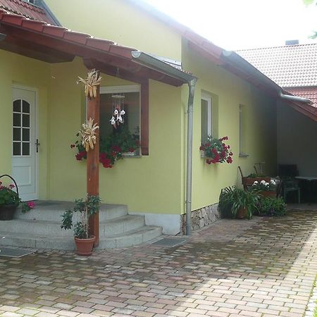 Landurlaub In Schiebsdorf Apartamento Kasel-Golzig Exterior foto